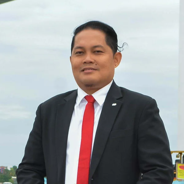 Cyruz Honoridez